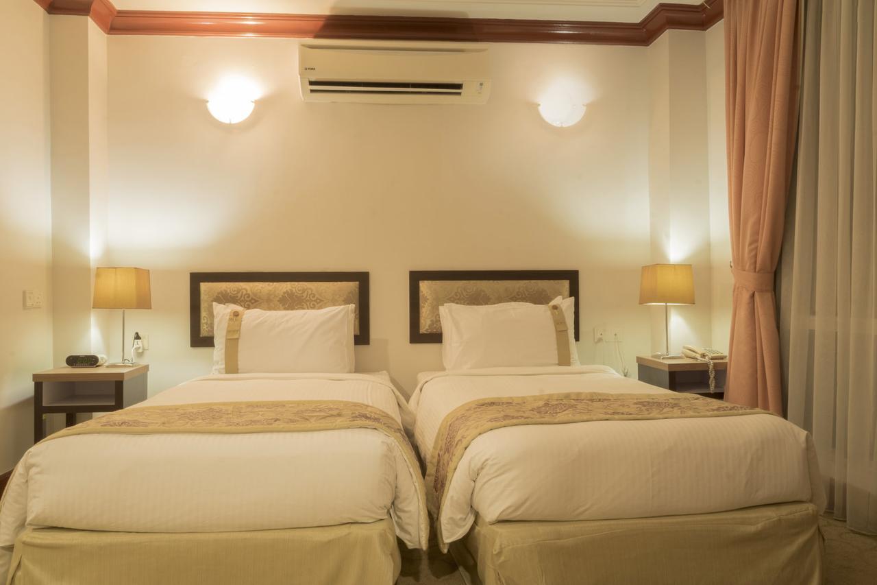 The Regency Scholar'S Inn กัวลาลัมเปอร์ ภายนอก รูปภาพ