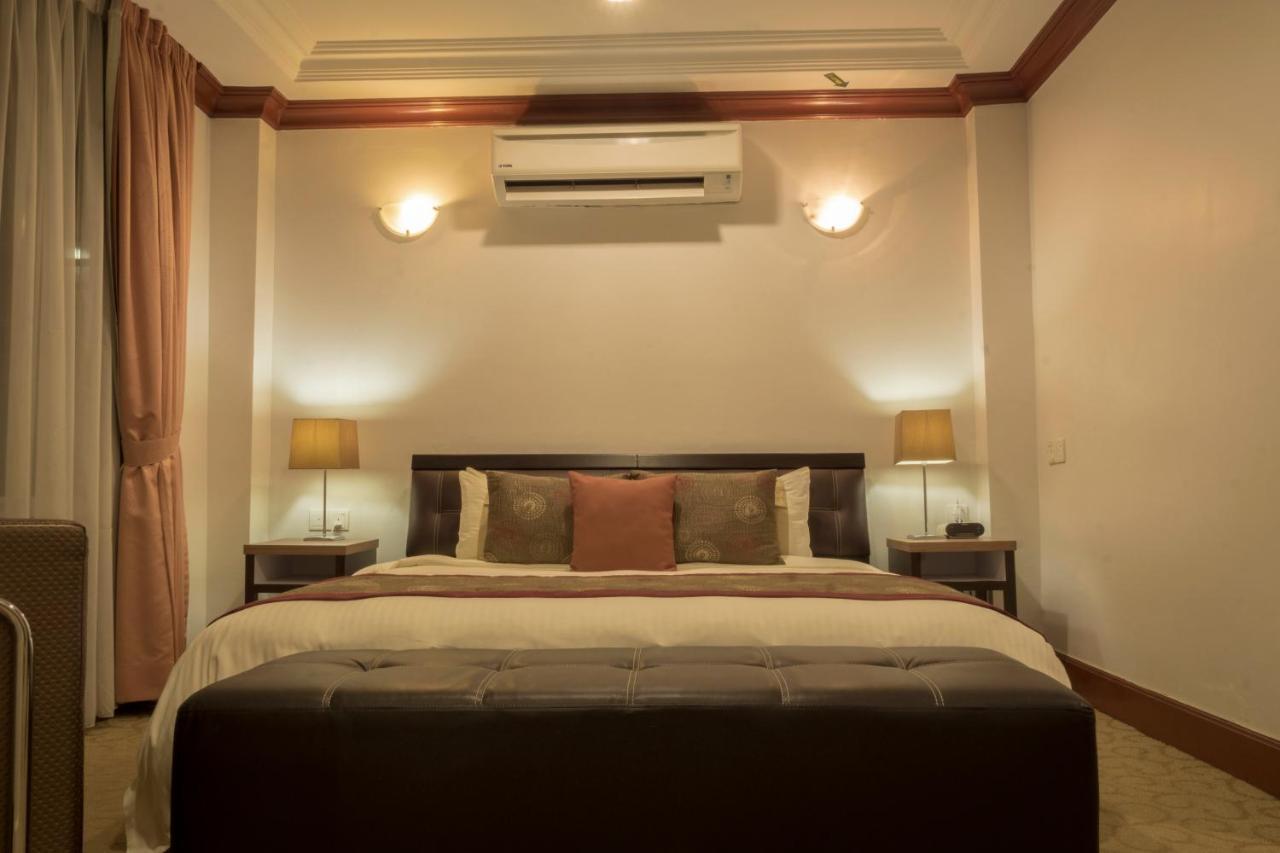 The Regency Scholar'S Inn กัวลาลัมเปอร์ ภายนอก รูปภาพ