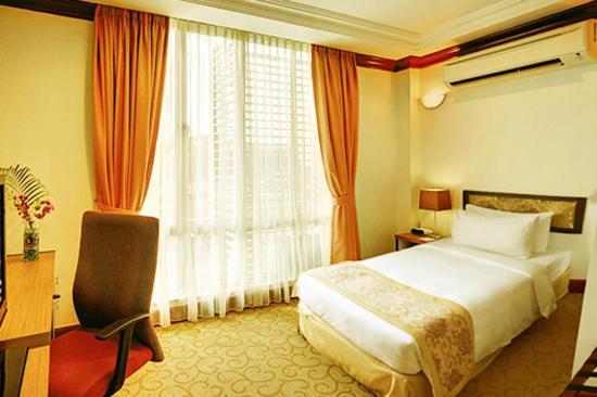 The Regency Scholar'S Inn กัวลาลัมเปอร์ ภายนอก รูปภาพ